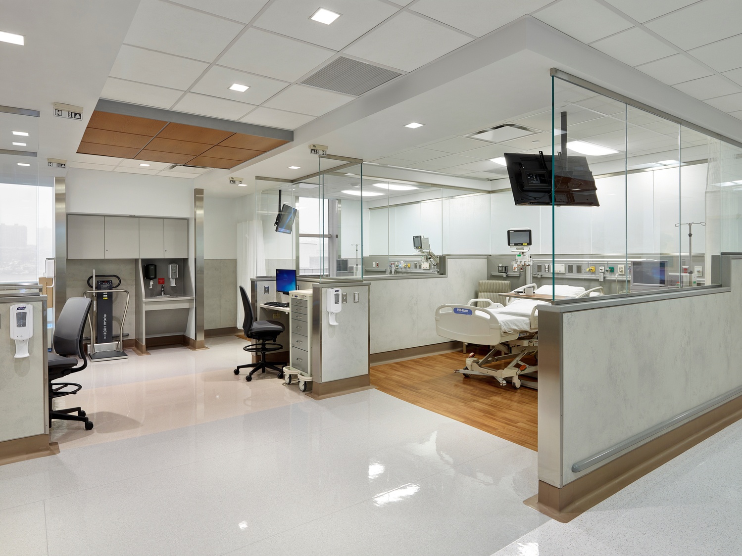 The Complexity of an Inpatient Dialysis Unit Array Architects